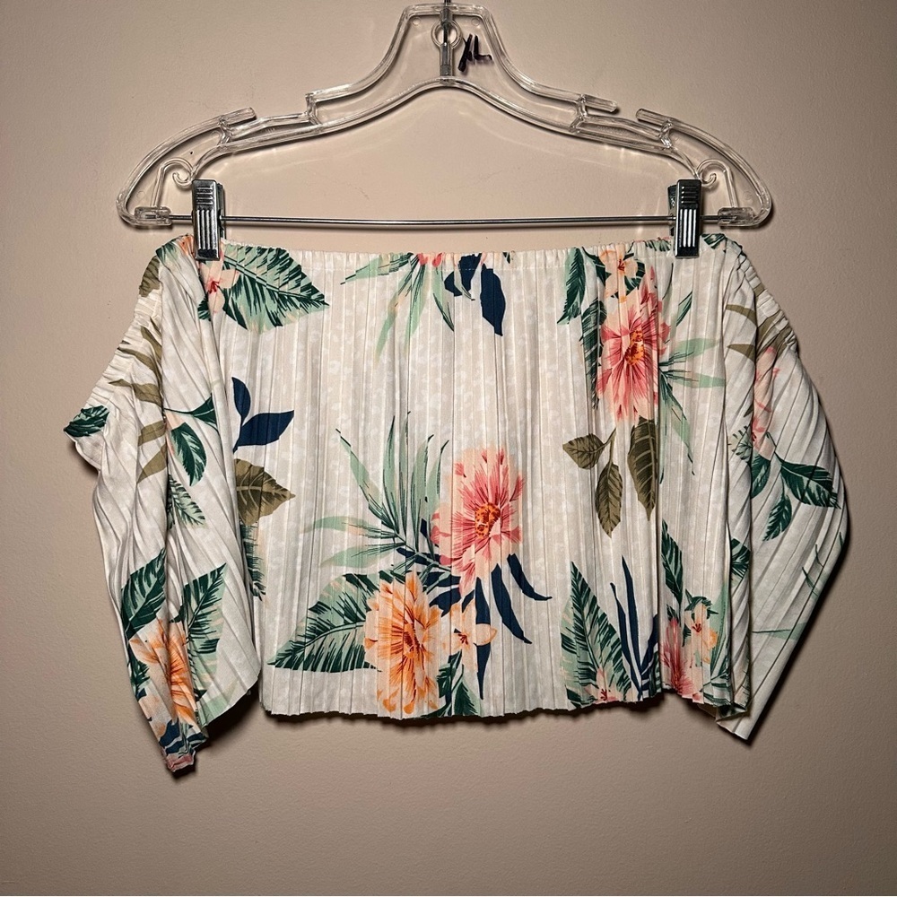 Guess Floral Off-Shoulder Tropical Top Size M